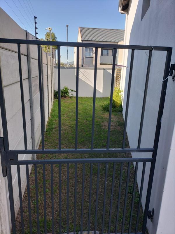 To Let 3 Bedroom Property for Rent in Parklands Western Cape